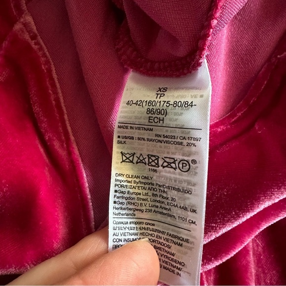 NEW Banana Republic Rita Maxi Velvet Dress XS Bright Berry - Picture 11 of 11